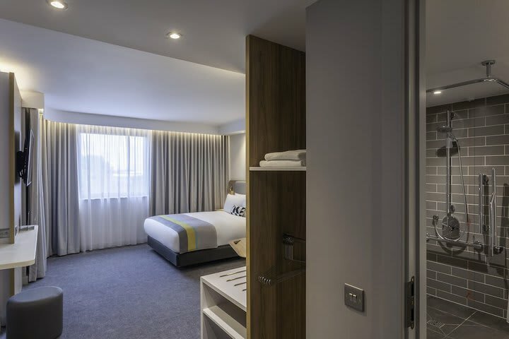 Hotel Express By Holiday Inn Dublin Airport