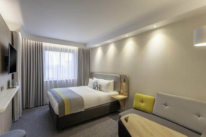 Hotel Express By Holiday Inn Dublin Airport