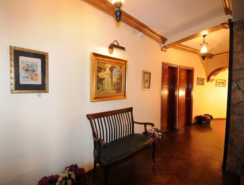 Megara Hotel
