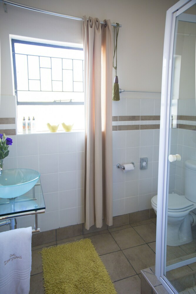 Hostal Ons Dorpshuis Guesthouse