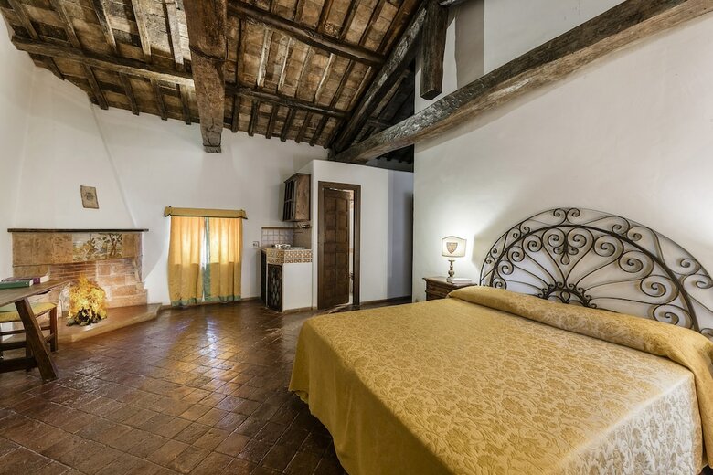 Castello Orsini Hotel