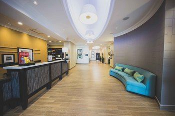 Hotel Hampton Inn & Suites By Hilton Bolton