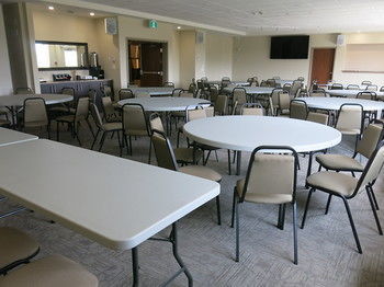 Hotel Days Inn And Suites Lindsay