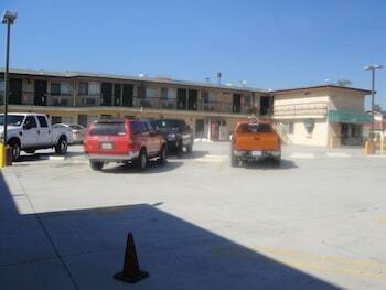 Motel Harbor Inn