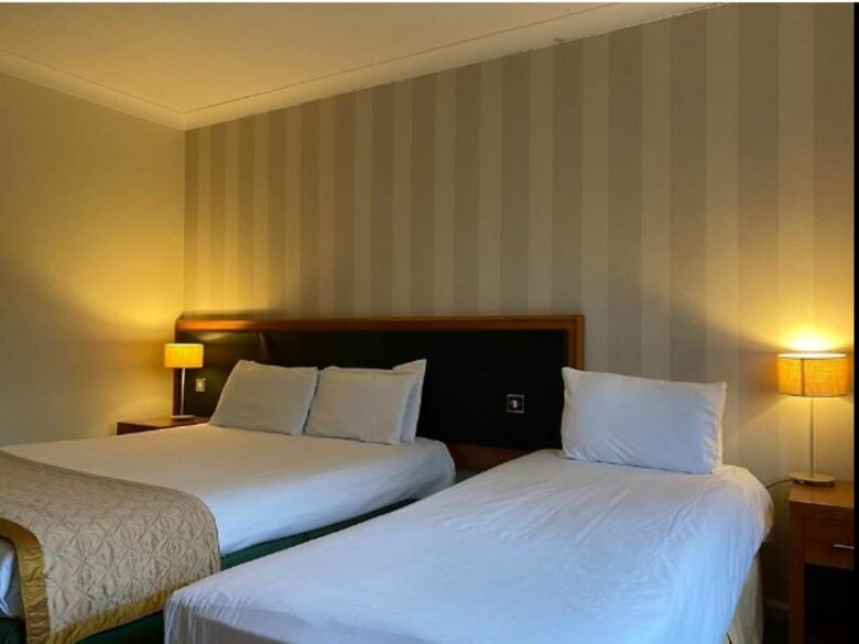 Mollington Banastre Hotel
