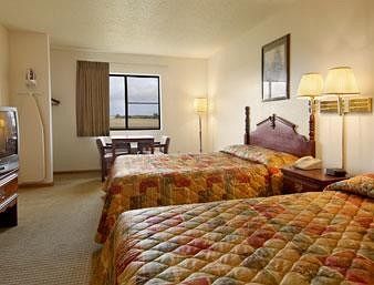 Hotel Super 8 Dekalb Il