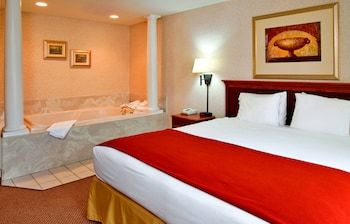 Hotel Baymont Inn & Suites Highland