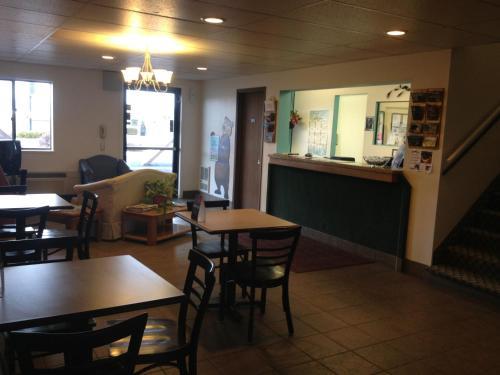 Hotel Travelodge Deer Lodge Montana