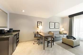 Hotel Embassy Suites Charlotte/ayrsley