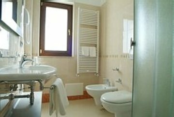 Hotel Albatres Palace