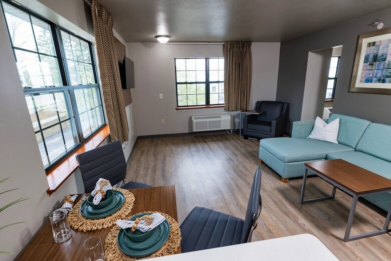 Hotel Extended Stay Airport