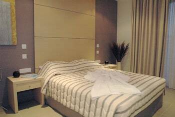 Hotel Capital Coast Resort & Spa