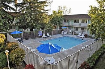 Motel 6 Porterville
