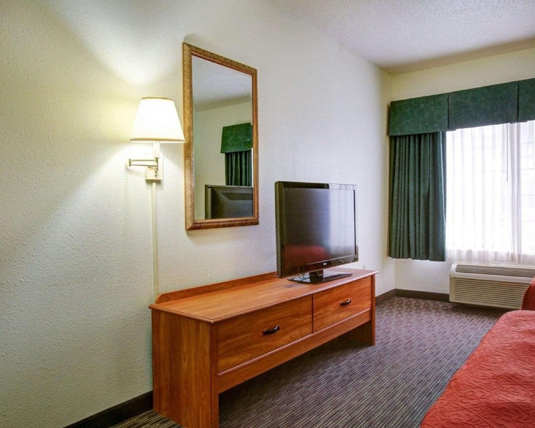 Hotel Quality Inn And Suites Airport