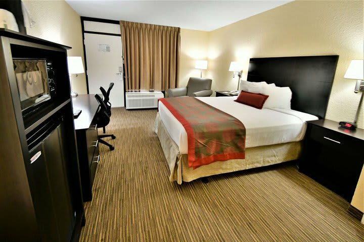 Hotel Ramada Conference Center Jacks