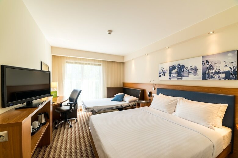 Hotel Hampton By Hilton Gdansk Airport