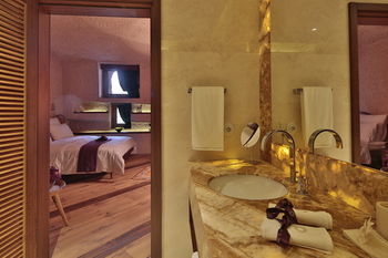 Hotel Ariana Sustainable Luxury Lodge