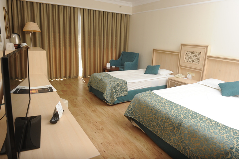 Utopia World Hotel