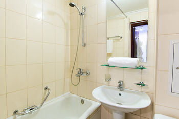 Malachite Congress Hotel