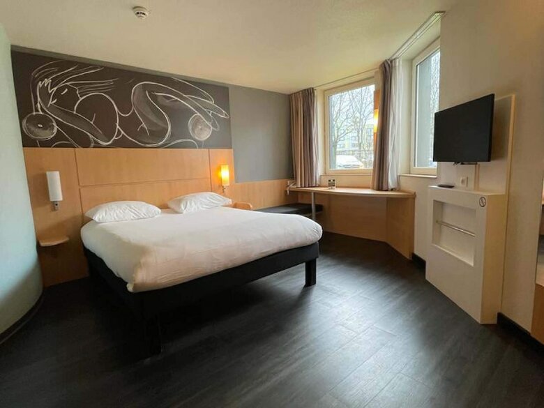 B&B Hotel Orly Rungis A�roport