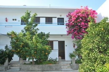 Aparthotel Yiannis Apartments