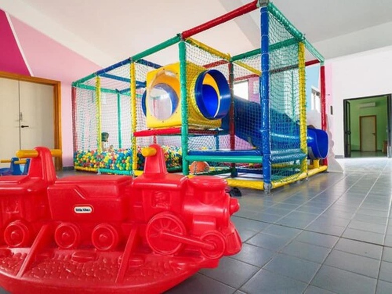 Hostal Athena Resort