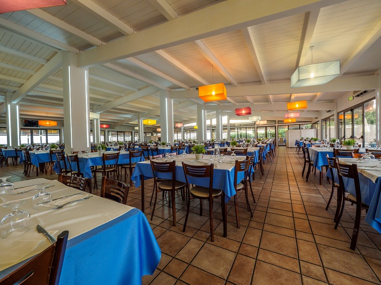 Hostal Athena Resort