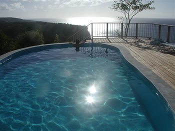 Hotel Nature's Paradise