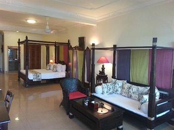 Bougainvillier Hotel  And� Re