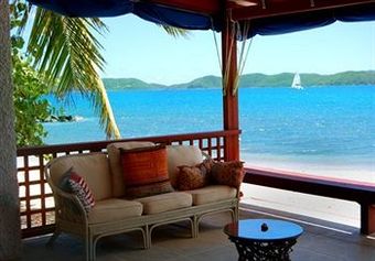 Fort Recovery Beachfront Villa & Suites Hotel