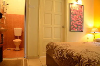 Albergue Father�s Guest House