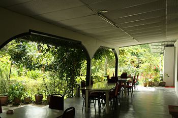 Hotel Twin Pines