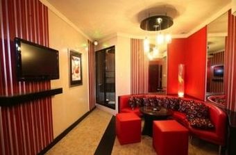 Hotel Victoria Court North Edsa