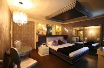 Hotel Victoria Court North Edsa