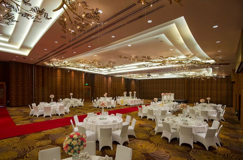 Acacia Hotel Manila