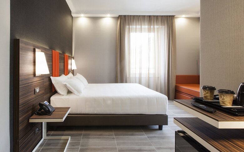 Hotel The Republic