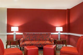 Hotel Sleep Inn & Suites Airport