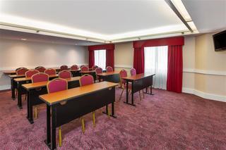 Hotel Sleep Inn & Suites Airport