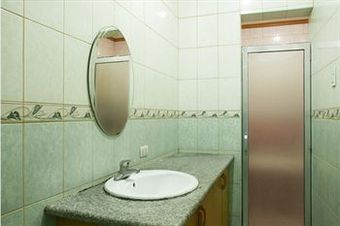 Albergue Amax Inn Makati