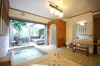 Hotel Grand Orchid Villa Resort