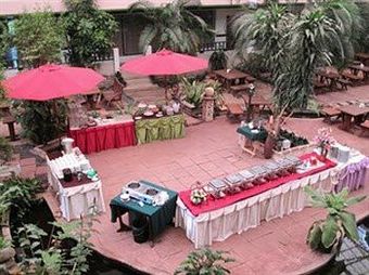 At Ayutthaya Hotel