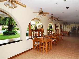 Hotel Getaway Resort Lake Mabprachan Thailand