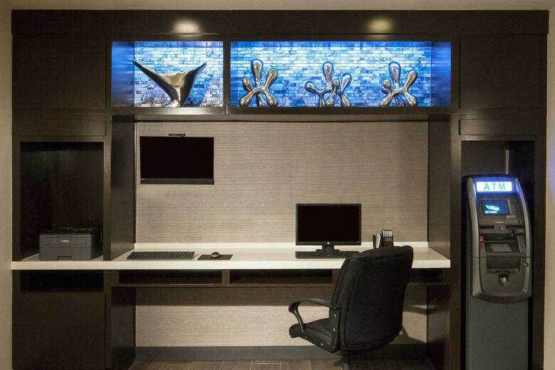 Hotel Dallas Marriott Suites Market Center