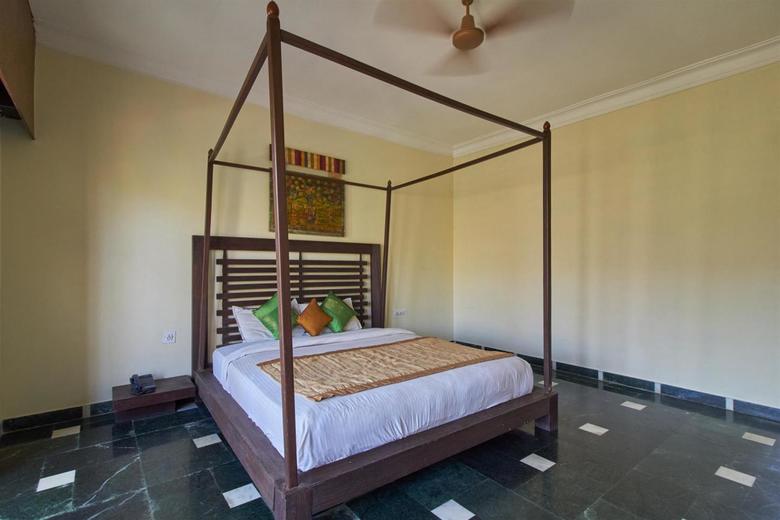 Hotel Aravali Silence Lakend Resorts & Adventures
