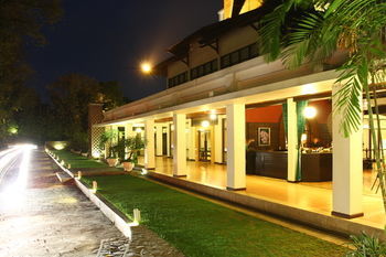 Mesra Business & Resort Hotel