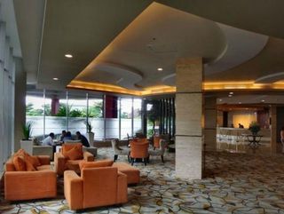 Solo Paragon Hotel & Residences