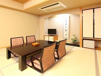 Yuzanso Ryokan