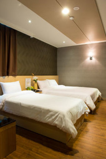 Pungnam Tourist Hotel
