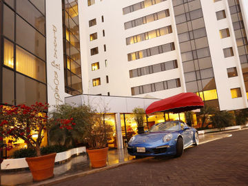 Hotel Plaza Del Bosque