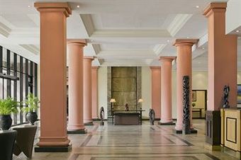 Hotel Le Meridien Ogeyi Place
